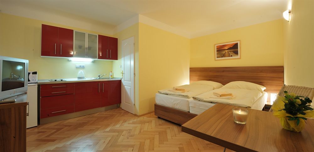 Apartment U Zlate Podkovy - At The Golden Horseshoe Prag