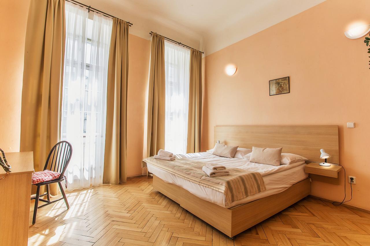 U Zlate Podkovy - At The Golden Horseshoe Apartment *
